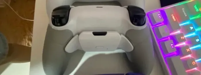 Vendo controle de ps5 com modificação atrás