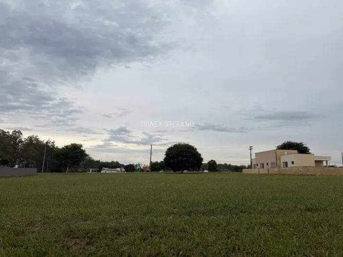 Terreno Plano de 450 m² próximo ao fogão caseiro do Santa Bárbara Resort Residence