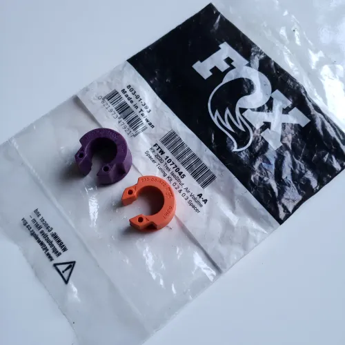 Token Shock Fox IsoStrut Trek