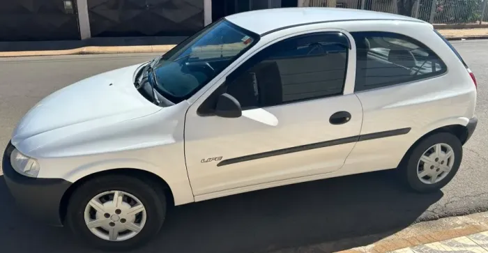 Chevrolet Celta Life/ LS 1.0 MPFI 8V Flexpower 3P 2006