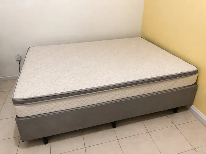 Cama Herval com Molas Ensacadas e Pillow Top