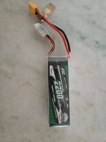 Bateria Lipo 2200mah 14.8V 45 C GENS ACE POUCOS CICLOS DE VOO!!!