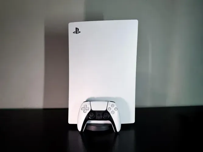 PlayStation 5 Digital Edition + Controle DualSense | Excelente estado