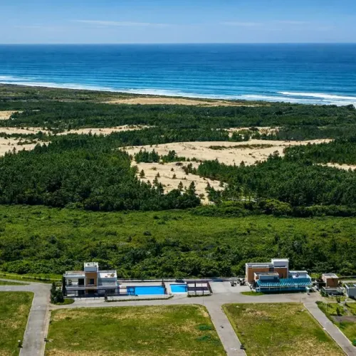 Terreno de 400m² em condomínio na Praia do Moçambique