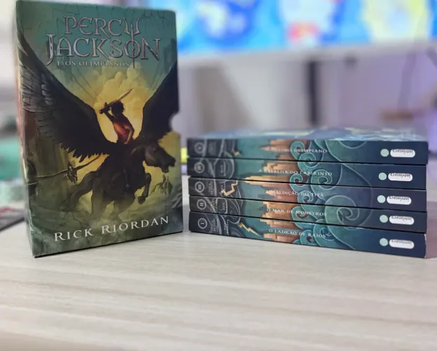 BOX de livros Percy Jackson e os Olimpianos
