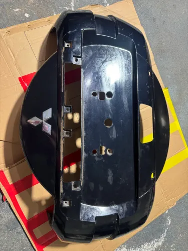 Tampa Aplique Estepe Traseiro Mitsubishi Pajero original