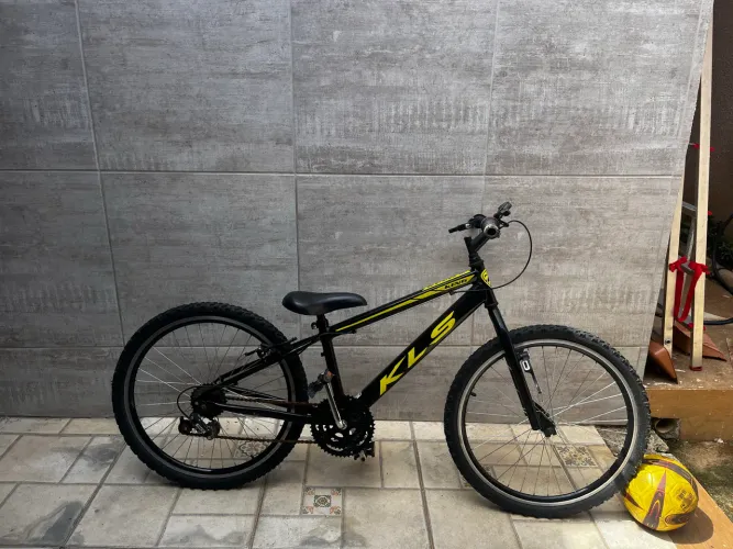 Bicicleta Infantil/Juvenil Aro 24 KLS + Selim Ergonômico NOVO de Brinde!