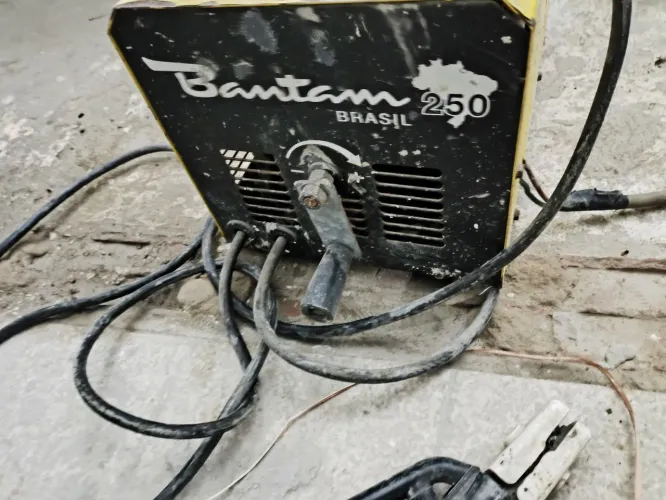 Máquina de solda bantam 250 Brasil
