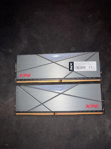 Memórias Ram XPG D50 8x2