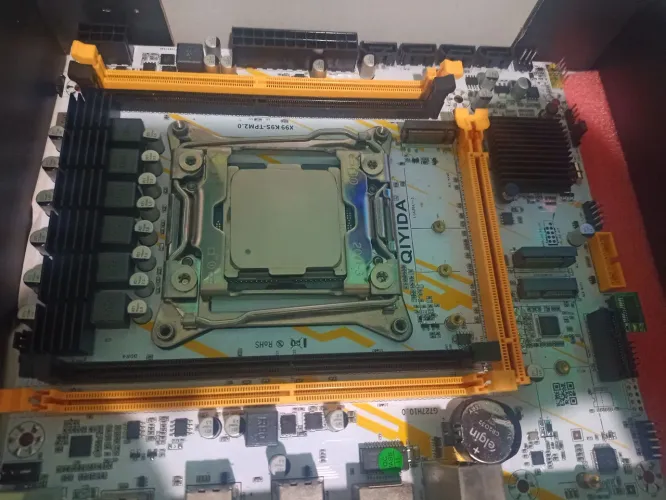 Xeon 2667v4 e placa mãe