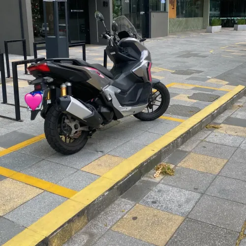Vendo Honda ADV 