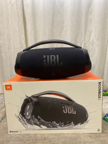 JBL boombox 3 