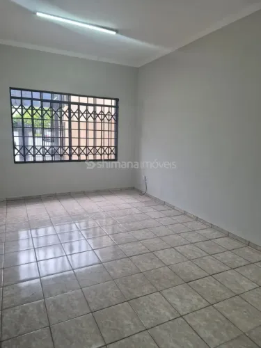 CASA COMERCIAL PARA LOCAÇÃO NA VILA MACENO