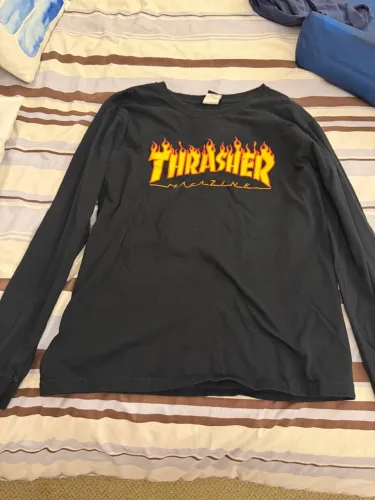 Blusa de manga thrasher