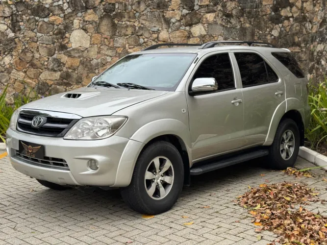 Toyota Hilux SW4 SRV D4-d 4X4 3.0 TDI Dies. AUT 2006