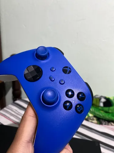 Controle Xbox Azul Seminovo-Vai com Caixa