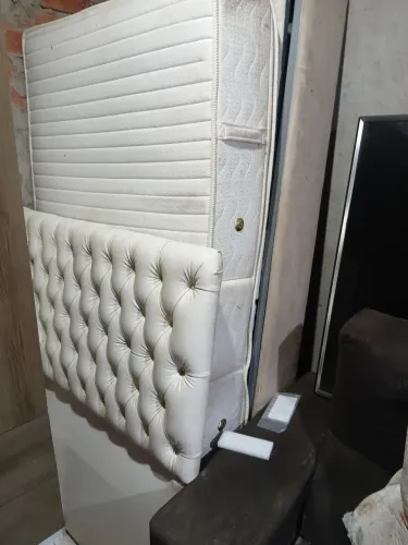 Vendo cama de solteiro articulada controle remoto