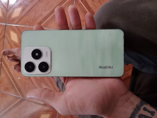 Celular C63 
