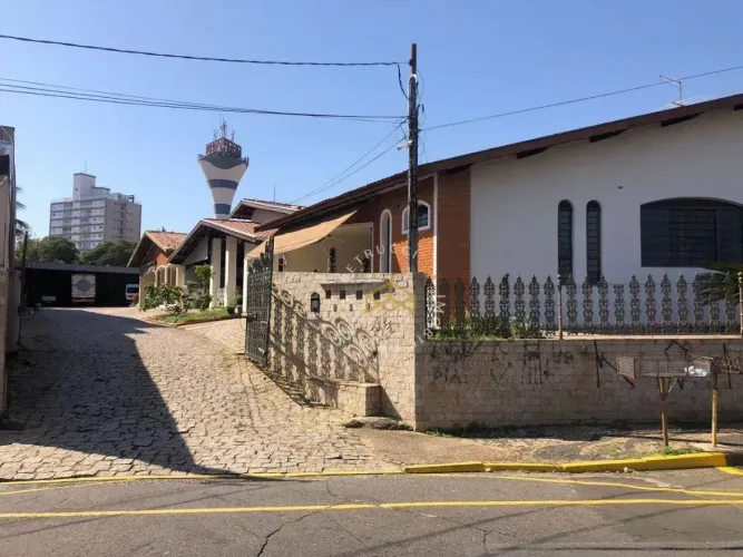 Casa com 9 dormitórios à venda, 912 m² - Vila Nova Valinhos - Valinhos/SP