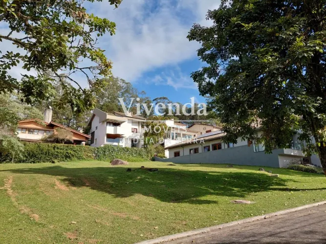 Terreno à venda na Morada dos Pássaros ? Aldeia da Serra.