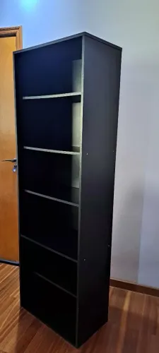 Estante/Livreiro Preto 1,80m - Excelente Estado