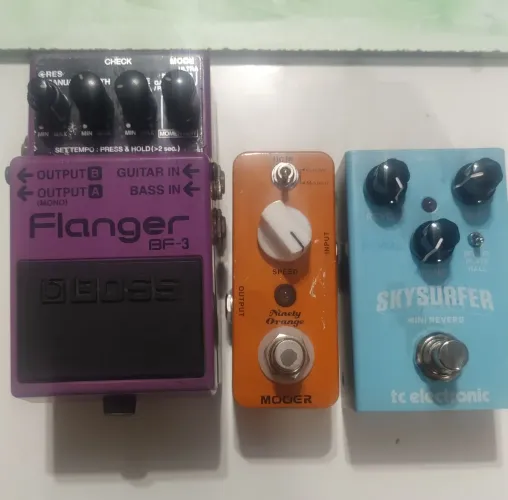 Flanger BF-3 Boss + Ninety Orange Phaser Mooer + SKYSURFER TC Electronic Mini Reverb
