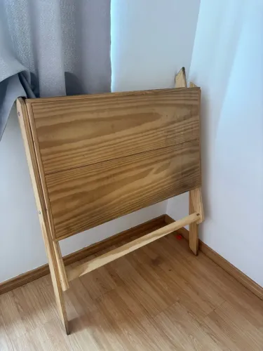 Mesa de pinus dobrável
