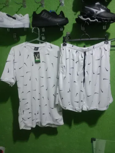 Conjunto camisa e shorts