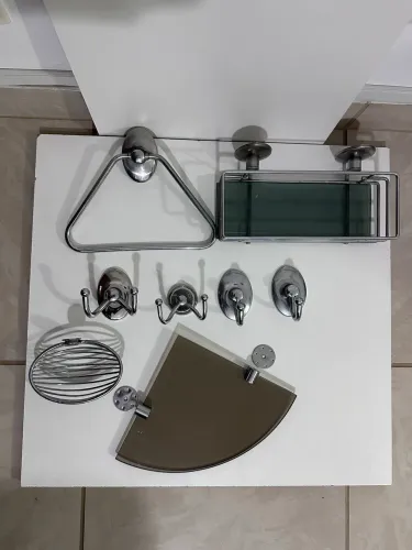 Kit de Acessórios para Banheiro em Inox/Cromado + Barras de Apoio (9 Peças)