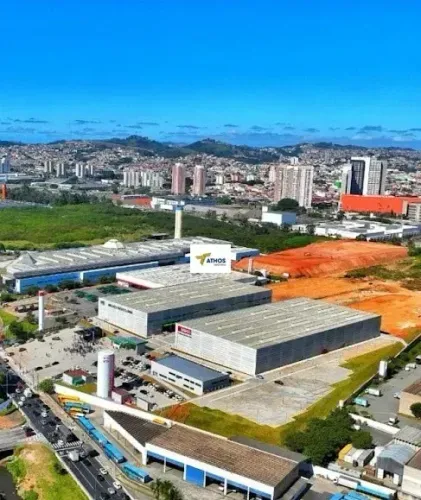 Imóvel para aluguel possui 1192 metros quadrados em Parque Jaçatuba - Santo André - SP