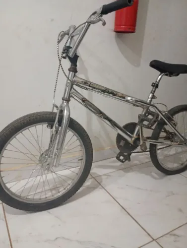Vendo bmx original.