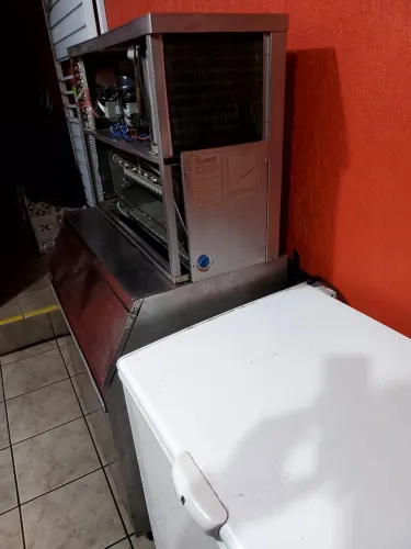 Máquina de Gelo Everest 150kg