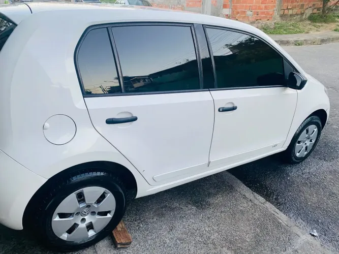 Volkswagen Up! Take 1.0 Total Flex 12V 5P 2015