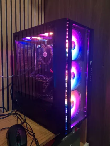 Pc gamer i3, gtx 550ti e 16gb ram.