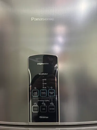 Vende geladeira Panasonic Inverter 484 litros