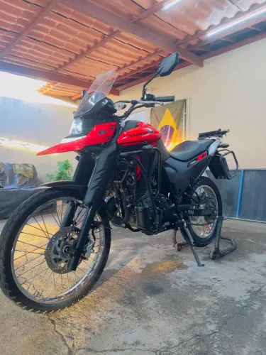 XTZ LANDER 250cc 2025