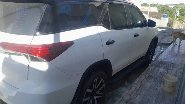 Toyota Hilux SW4 SR 4X2 2.7/ 2.7 Flex 16V Aut. 2019