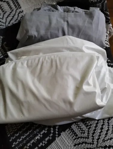 Lençol de solteiro com elástico,protetor colchão 15$