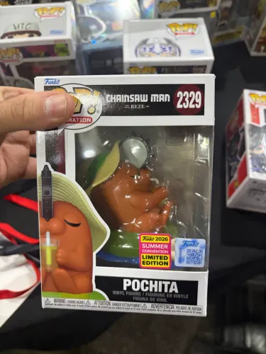 Funko pop limited edition SDCC Chainsaw Man, Ponchito, original e novo