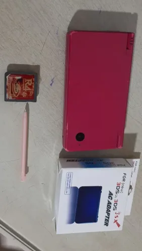 Nintendo DSi + R4 + carregador