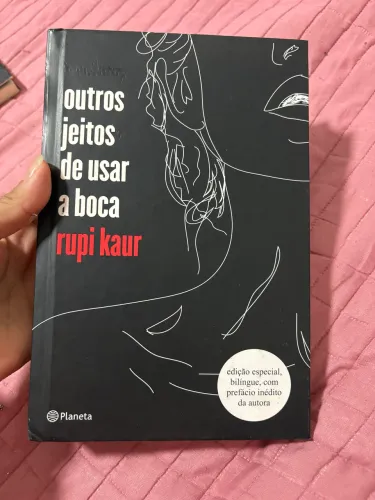 Livro Rupi Kaur