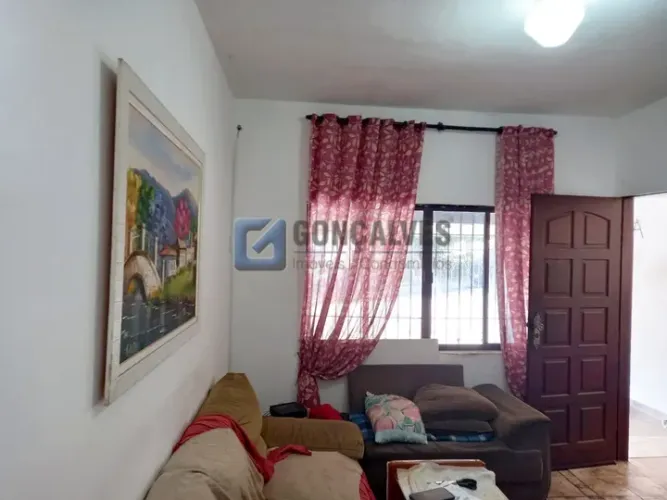 Casa à Venda em Jardim Regina, São Bernardo do Campo 2 Quartos, 1 Suíte, 2 Vagas