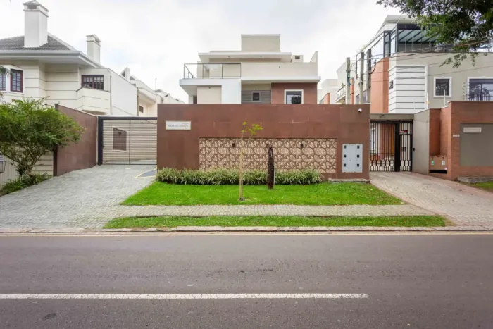 Sobrado de 3 Quartos à Venda no Condomínio Playa Del Cancun | Jardim Social Curitiba