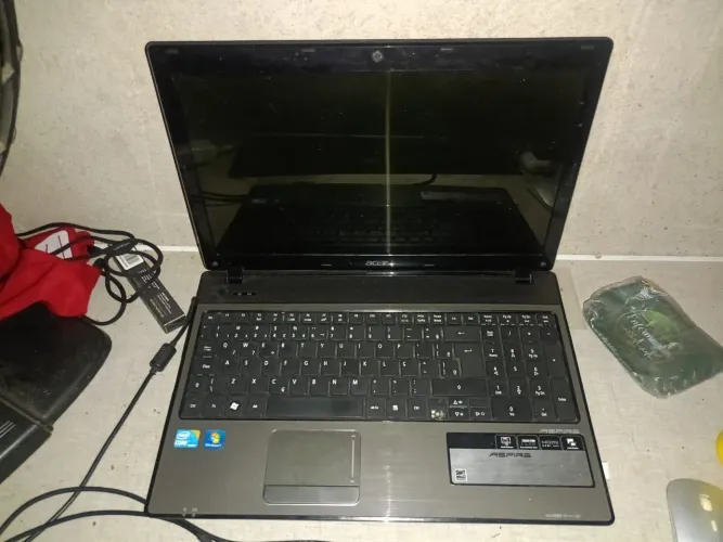 VENDO NOTEBOOK ACER