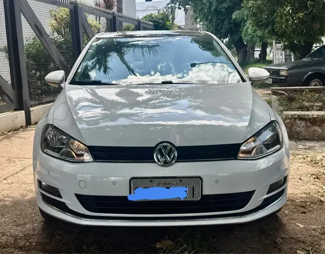 Volkswagen Golf Highline 1.4 TSI Total Flex Aut. 2017