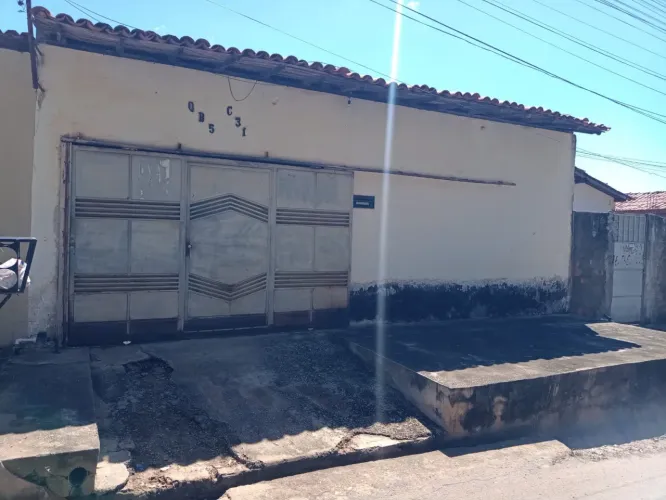 CASA À VENDA NO BAIRRO PORTO ALEGRE - ESPLANADA - TERESINA