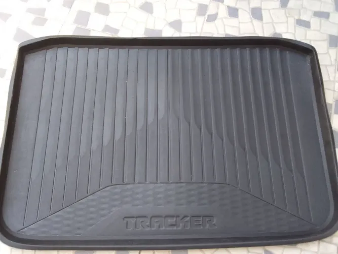 Bandeja do carro TRACKER 