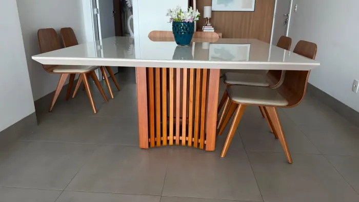 Mesa de Jantar 8 Lugares (Sem as Cadeiras)