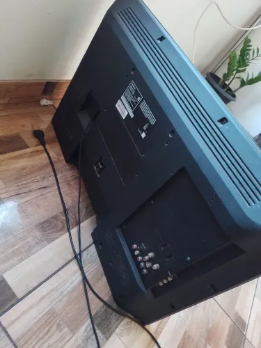 Televisão (não é smart)