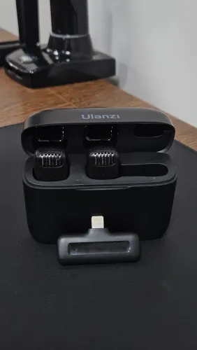 Microfone de Lapela Ulanzi - entrada Lightning (para iphones até o 14)